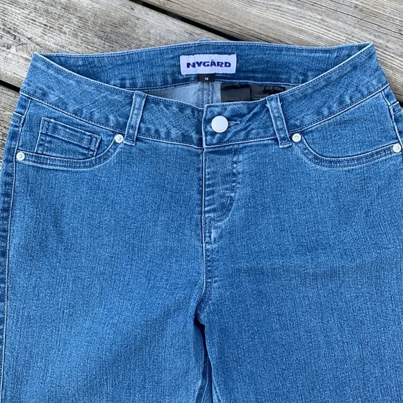 Nygard Denim Crops/ Capri - Picture 3 of 7